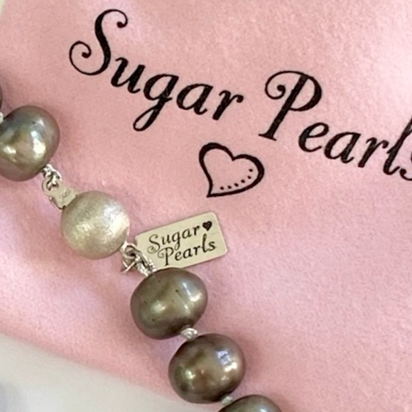 Hand Knotted Freshwater Pearl Necklace - Picture 5 of 5